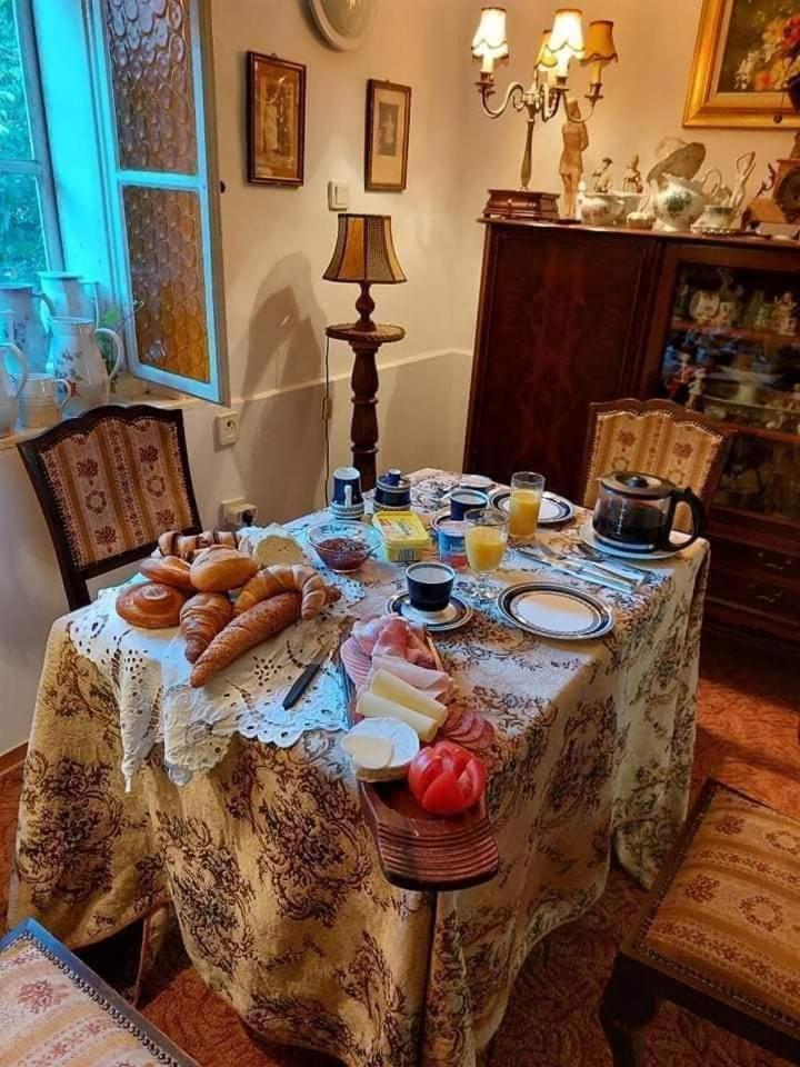 베크 Fonagy Es Walter Vendeg- Es Borhaz B&B 외부 사진