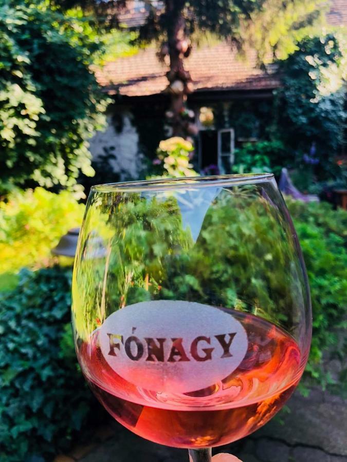 베크 Fonagy Es Walter Vendeg- Es Borhaz B&B 객실 사진